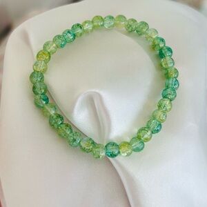 Gorgeous green beaded bracelet